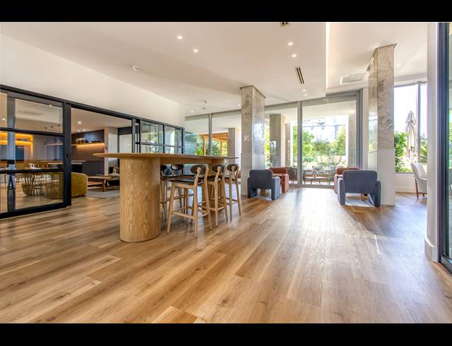 2 BEDROOM APARTMENT FOR SALE IN SANDOWN